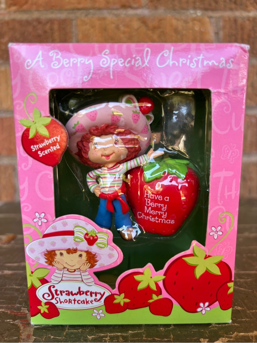 Vintage 2003 Strawberry Shortcake Christmas Ornament NIB Scented